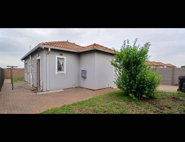 3 BEDROOM PROPERTY TO RENT IN SKY CITY